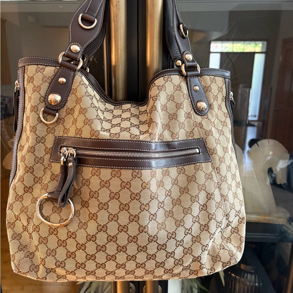 Gucci Monogram Large Icon Bit Tote - Picture 5 of 7